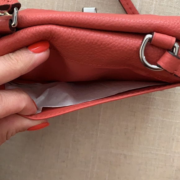 NWOT Coach small leather crossbody - Picture 3 of 5